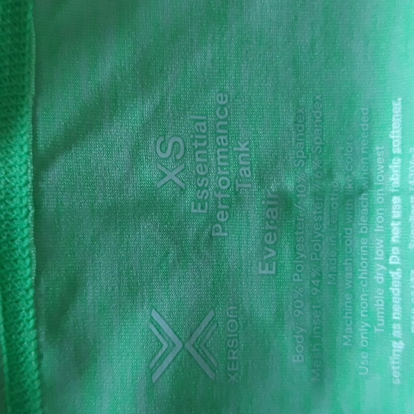 *Host Pick*Xersion performance tank top - Picture 11 of 14